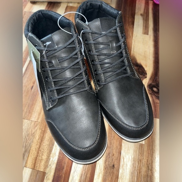 NIB GOODFELLOW & Co Men’s sneakers - Picture 2 of 4